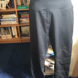XXL Black Fabletics yoga pants/leggings